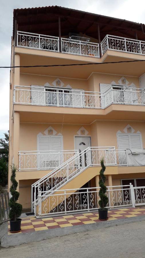 House Dilena Tsimtsiri Luxury Apartment 1 リメナリア エクステリア 写真